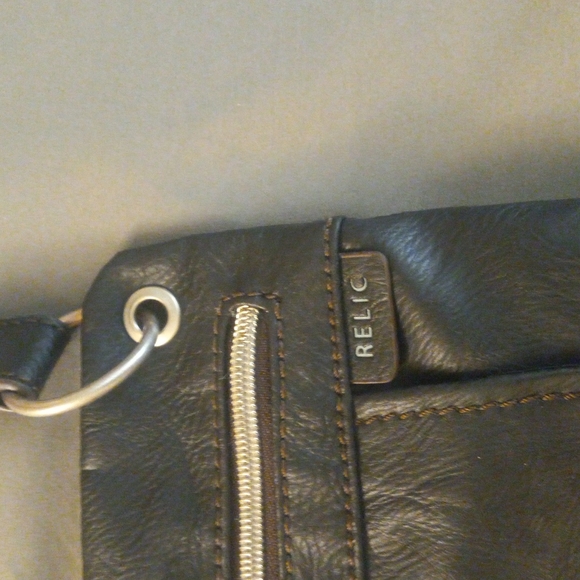Relic Cross body purse - Picture 2 of 5